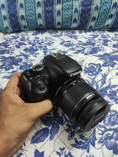 Canon 600D DSLR Camera with 18-55 lense and bag
