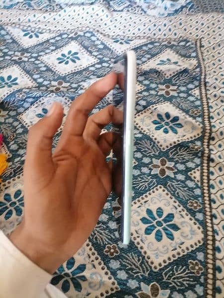 For sell Oppo A31 Mobile 6/128 Memory 7