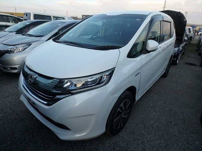 Honda Freed. hybrid  exchange possible with Honda vezel 2018/  2024 l 1