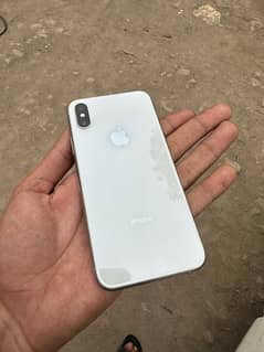iPhone xs 64 gb halth 87 10by9 candion and back camra broblm