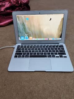 Apple macbook Air 2015 early