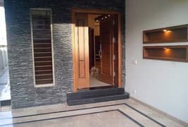 10 Marla Ideal Double Storey House For Rent
