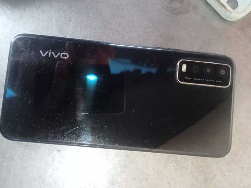 vivo Y12. . . 3gb ram 32gb memory 1