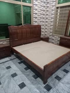 Bed set solid wood never used
0321/5120/593 call / whatsapp only