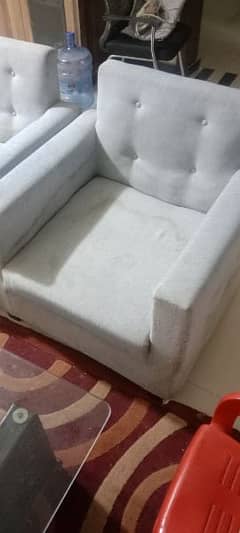 sofa for sale need a clean just