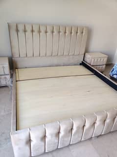 bed set with dressing table for sale