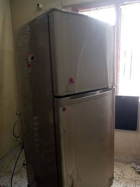 used refrigerator model 9170WB 0