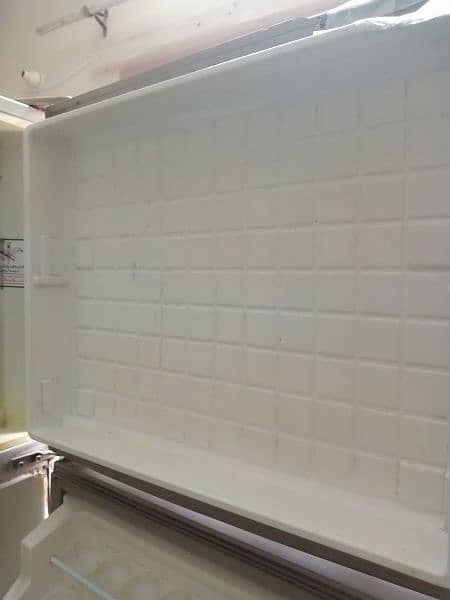 used refrigerator model 9170WB 5