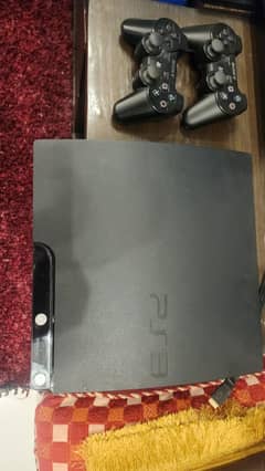 PS 3 , with 16 games (7 original DVDs and 9 installed games)