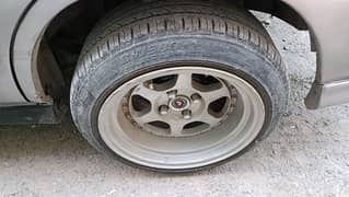 J9 Rims alongwith Tyres