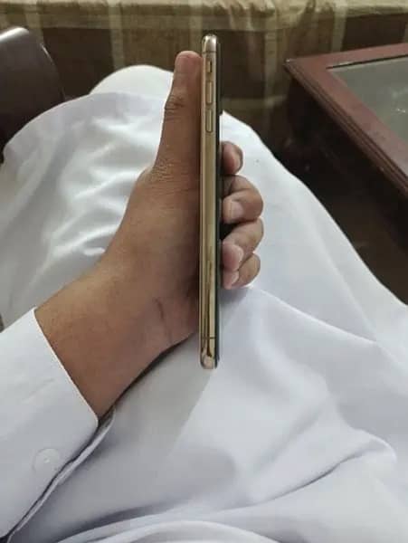 Iphone Xs max 256gb Gold 3