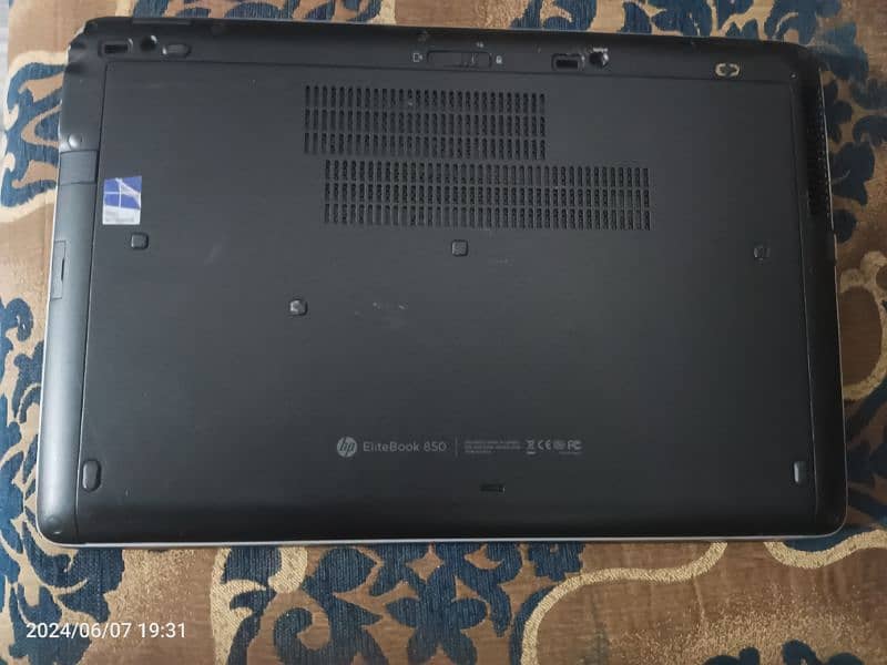 Hp laptop good condition 1