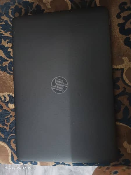Hp laptop good condition 2