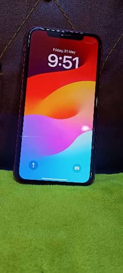 IPHONE 11 128GB 10/9 CONDITION. PTA APPROVED WATER PACK