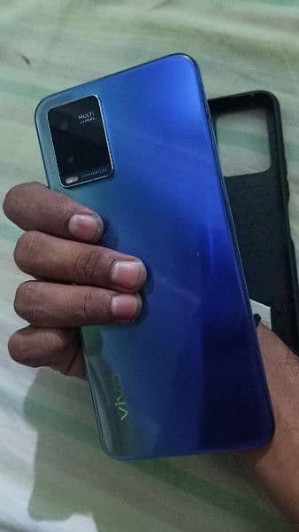 Vivo Y21s 4