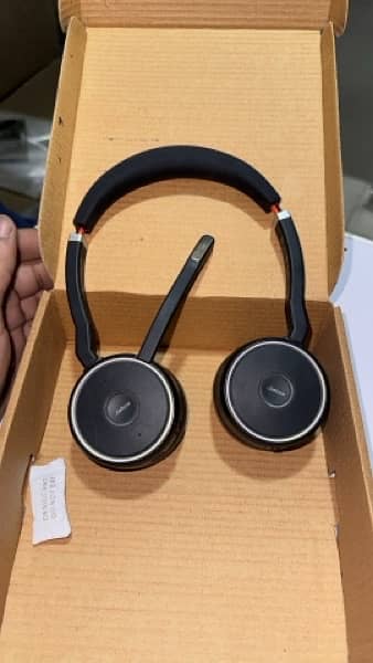 Jabra Evolve 75 SE Wirless Noise Cancellation Headphone 1