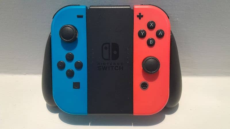 Nintendo Switch console 4