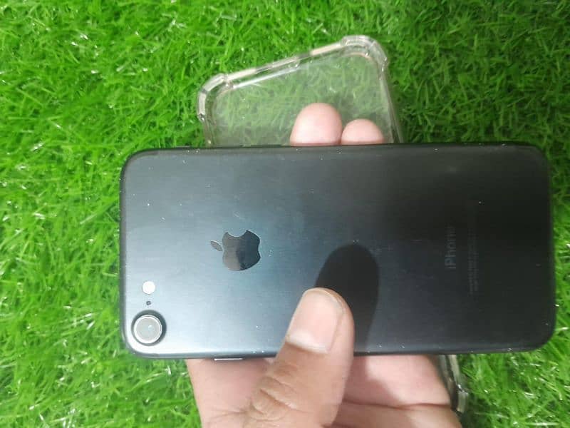 Iphone 7avaliable FOR SALE 5