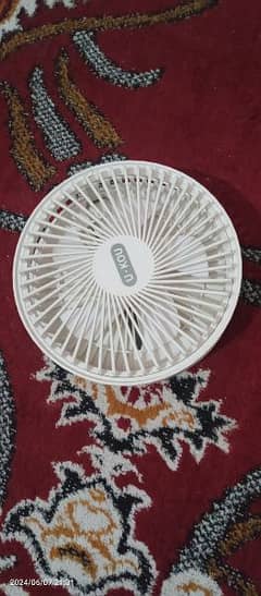 Rechargeable Moving Fan
