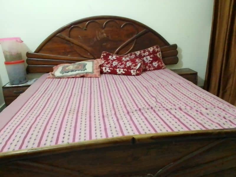 wooden bed/double bed/ king bed 3