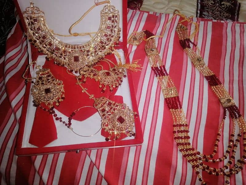 I want to sell 3  bridal dresses with jewellery sandals and hand bags. 5