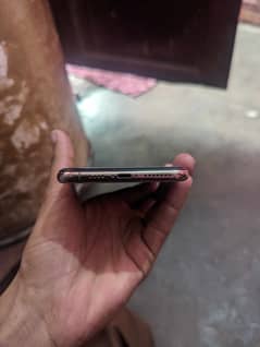 iPhone XS Max 256 non pta with new charger