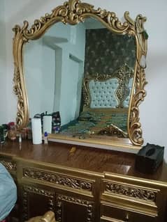 bed ,side tables and dressing table