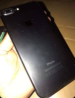 iphone 7+ battery 100 condition (10/8) 128GB