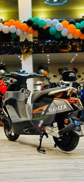 RAMZA M8 SCOOTER BEST SCOOTER FOR MALE IN PAKISTAN BOYS GIRLS SCOOTY 8