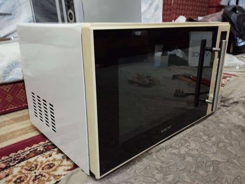 Rebune 30 liter Microwave oven RE-10-8 1