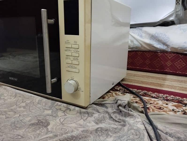 Rebune 30 liter Microwave oven RE-10-8 2