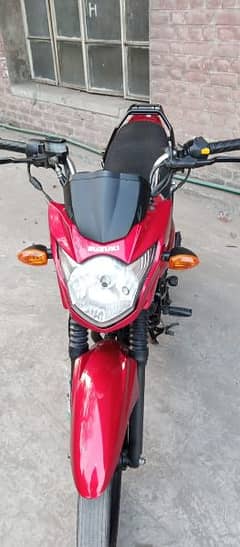 Suzuki GR 150 red 2019