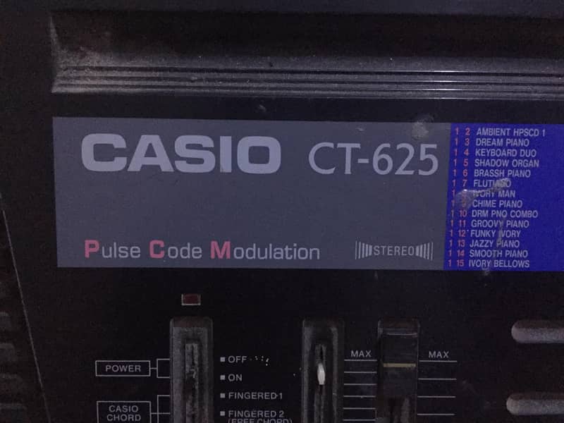 Casio CT-625 Piano Keyboard With Adopter 2