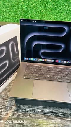 Macbook Pro 2023 M3 18/512 16’inch 0