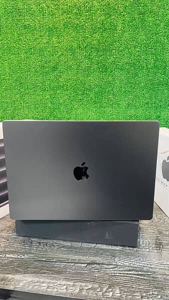 Macbook Pro 2023 M3 18/512 16’inch 2