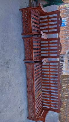 old sofa set in good condition