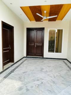 Prime Location House Of 6 Marla For rent In Warsak Road