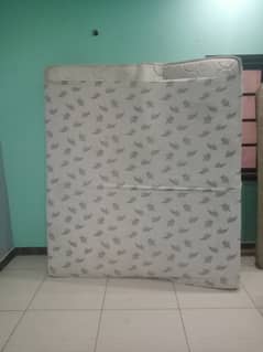 Queen size mattress for sell