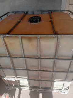 1000 liter water tank for sale condition 10by10 hai
