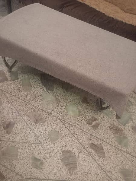 urgent sale. . tempered glass centre table+1 side table with covers 15