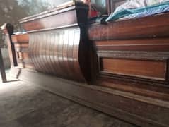 Bed wooden king size