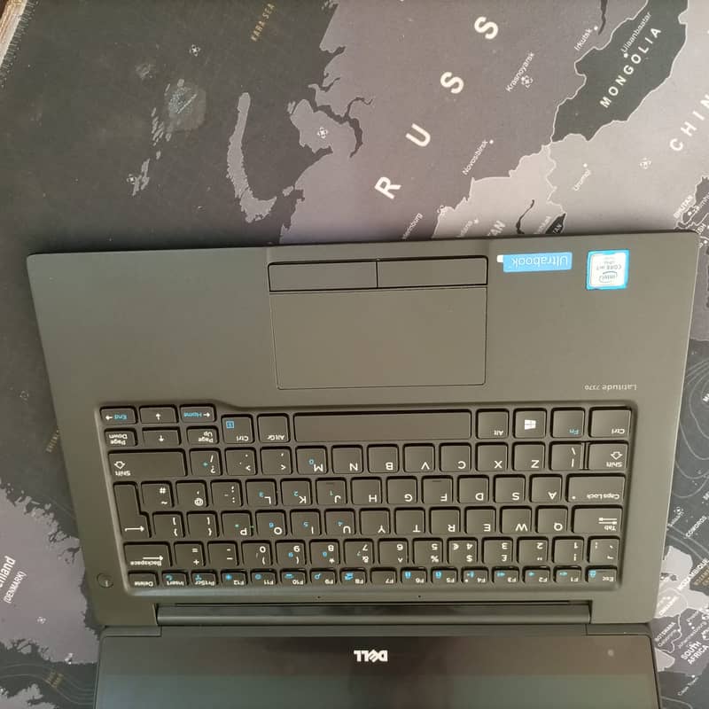 Dell Latitude 7370 Core M7-6Y75,4CPU 8GB 256GB Touch 3k Display 17