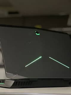 ALIENWARE 17 R2 GAMING LAPTOP i7 4th HQ