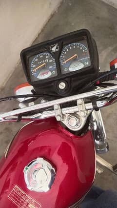 red Honda 125cc