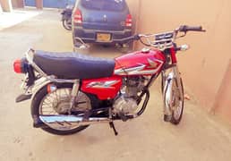 Honda CG 125 2016 model bike for sale call on hai 03144720143
