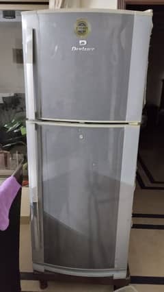 dawlance fridge 15qft in good condition