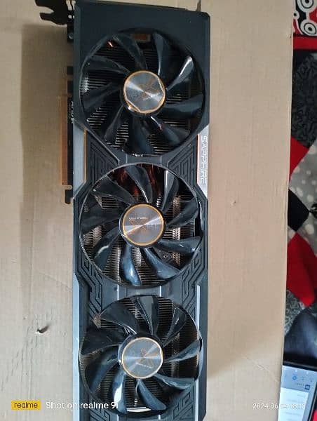 R9 Fury 4gb  father of rx 580 1