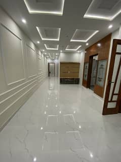 10 marla outstanding BRAND NEW Upper Portion In UET SOCIETY PRIME LOCATION