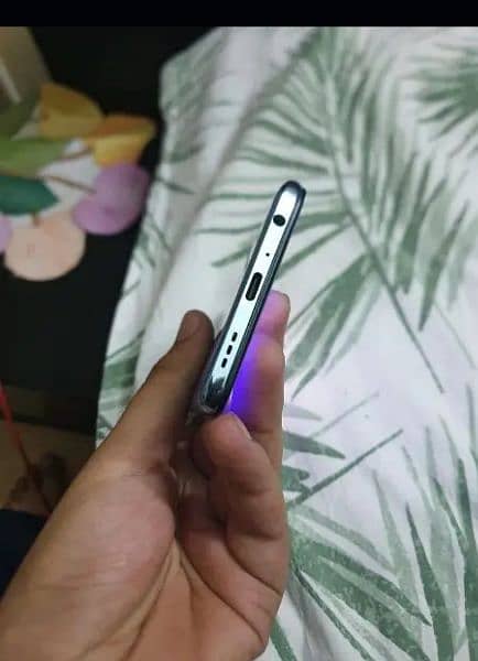 oppo f15 7