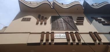 Investors Should rent This Prime Location Upper Portion Located Ideally In Gulberg